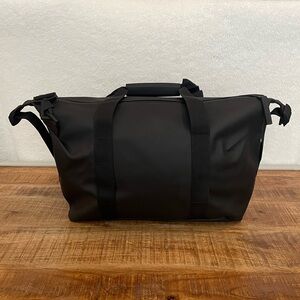 Rains Hilo Weekender Bag